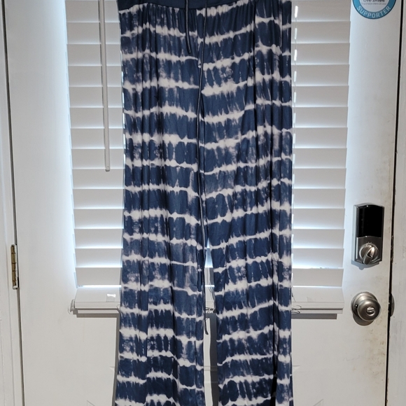 Floral Blooming Blue & White Lounge Pants - NWT - Size 2XL - Picture 2 of 7